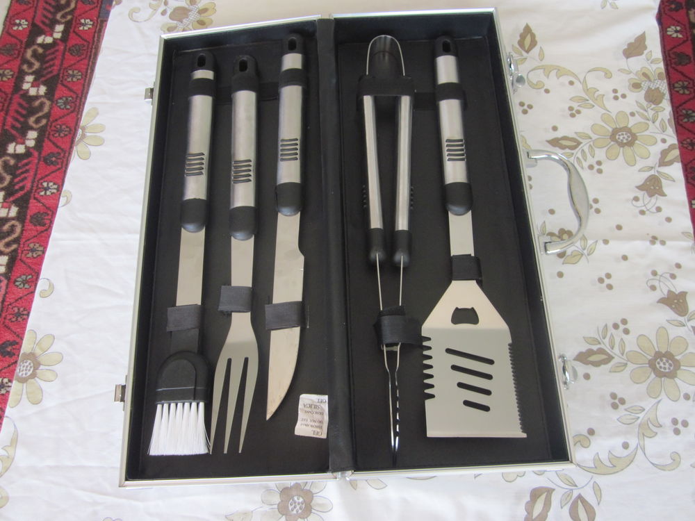  KIT Barbecue neuf .
22 Saubion (40)