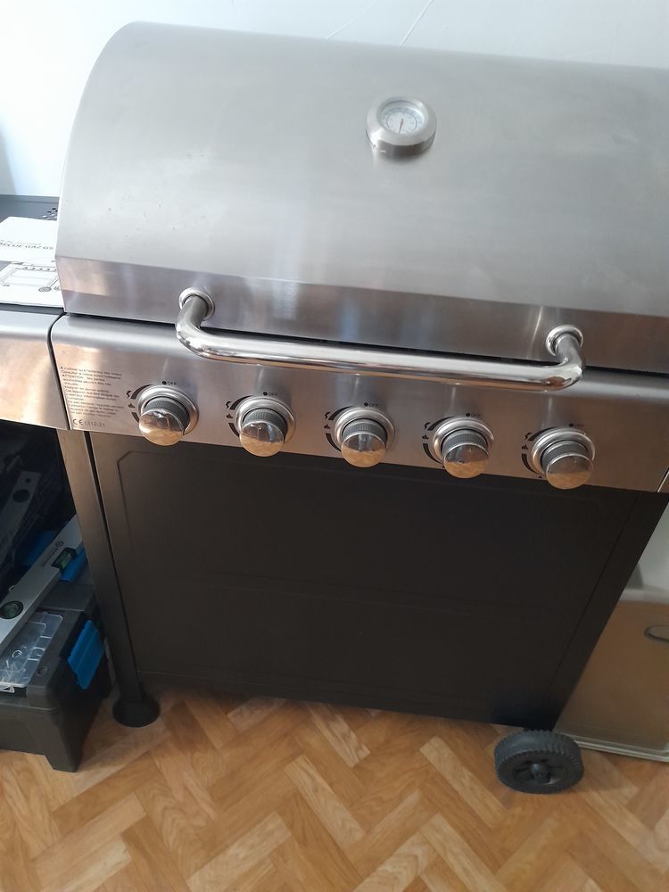 Barbecue neuf au gaz 170 L�zignan-Corbi�res (11)