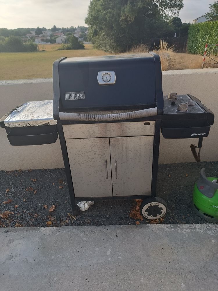 barbecue weber 0 Niort (79)