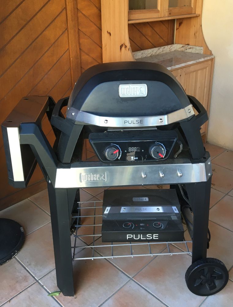 Barbecue WEBER 550 Montauroux (83)