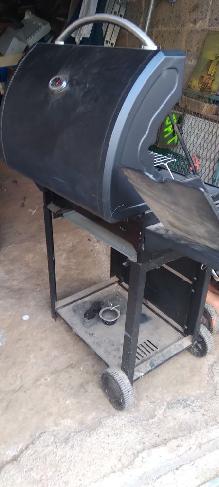 Barbecue � gaz 280 La Porcherie (87)