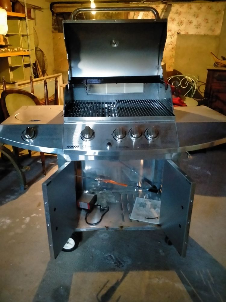 barbecue 300 Chamali�res (63)