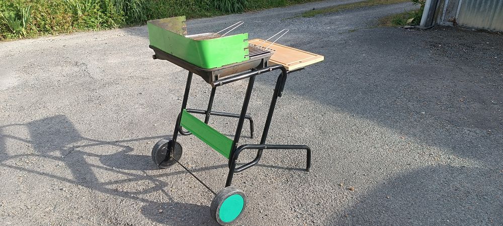 Barbecue , 80 Angers (49)