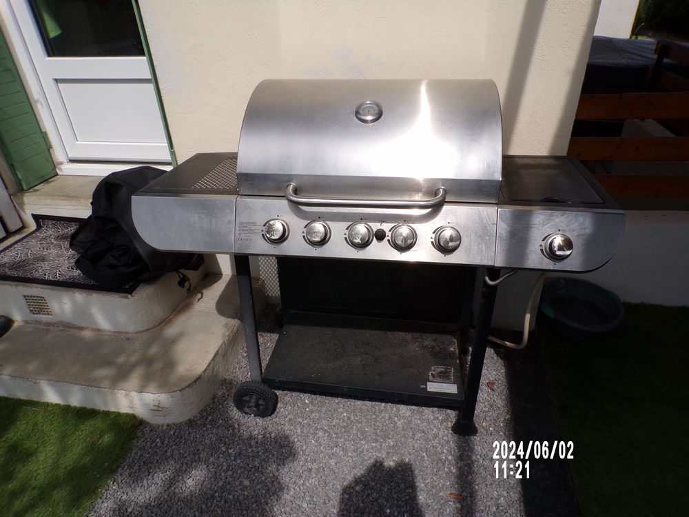 BARBECUE 100 Bourg-Saint-And�ol (07)
