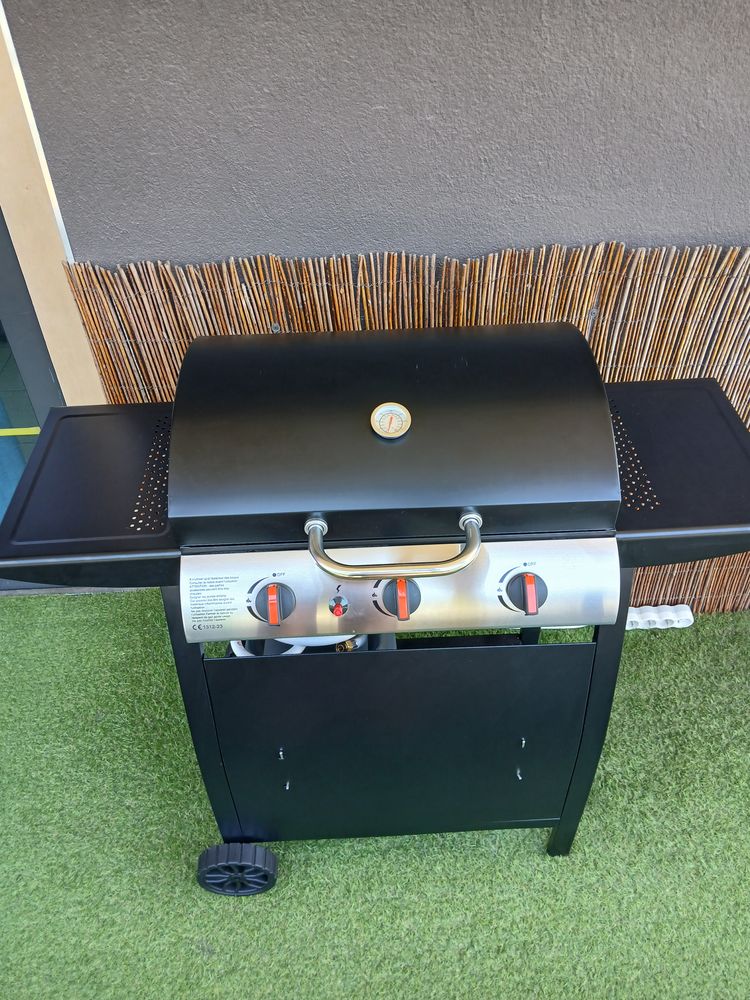 Barbecue gaz 99 Montpellier (34)