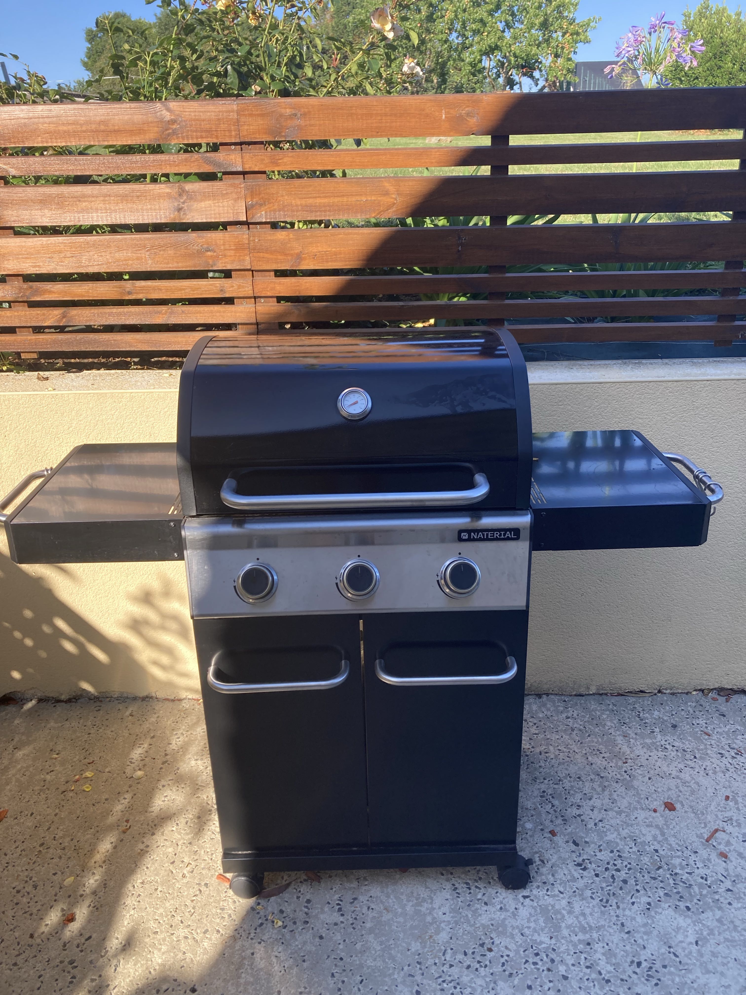 barbecue �  gaz 180 Chanteloup (35)