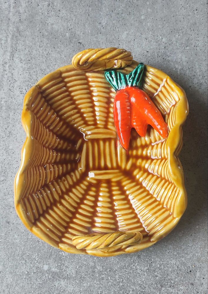 Barbotine  Panier carottes Vallauris 18 Clermont (60)