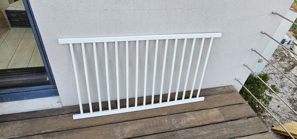 Lit � bareaux blanc enfant IKEA plus lit parapluie 50 Carqueiranne (83)