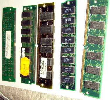 Lot de 5 barettes memoire pc bureau EDO 4MB 1 Versailles (78)