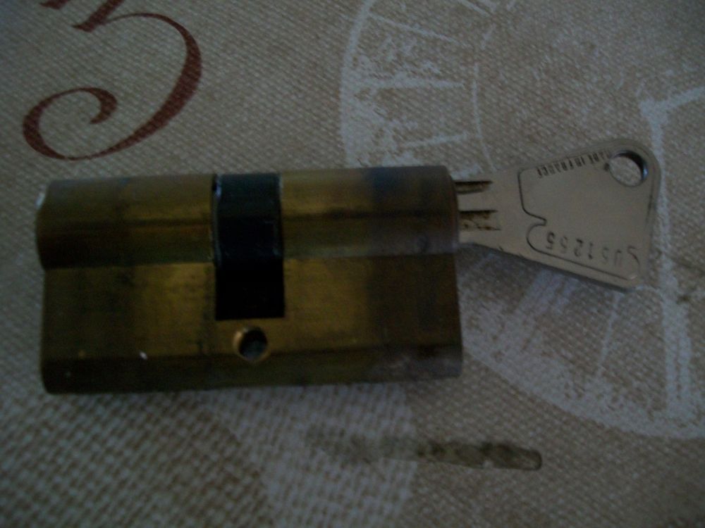 barillet Vachette 60 mm 1 cl� 4 Chadurie (16)