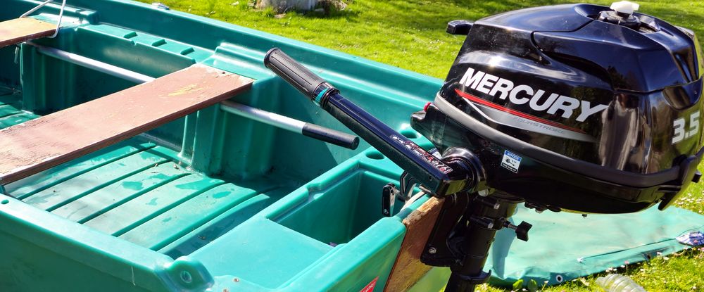 LOT Barque_R�morque_Moteur_B�che 2950 Villages de Paladru (38)