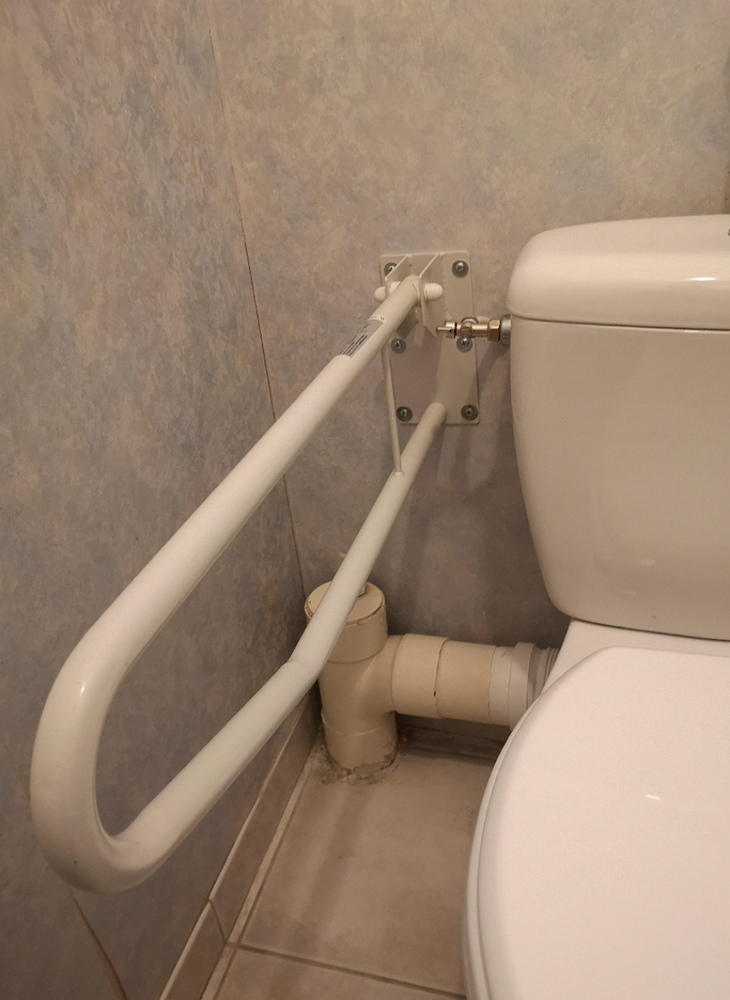 barre d'appui pliante pour personnes �g�es ou handicap�es 29 La Rochelle (17)