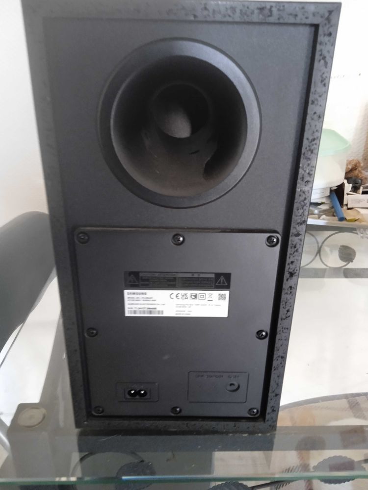 barre de son + caisson 120 Montigny-l�s-Metz (57)