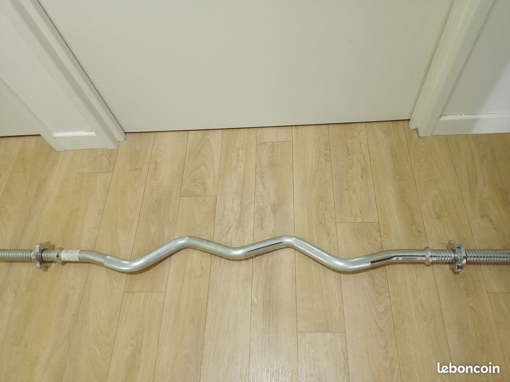 Barre Curl EZ filet� avec �crous musculation 25 Clermont-Ferrand (63)