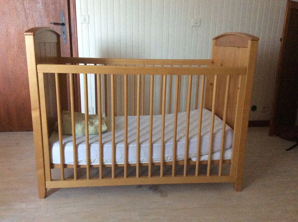 Lit � barreaux b�b� 20 Sciez (74)