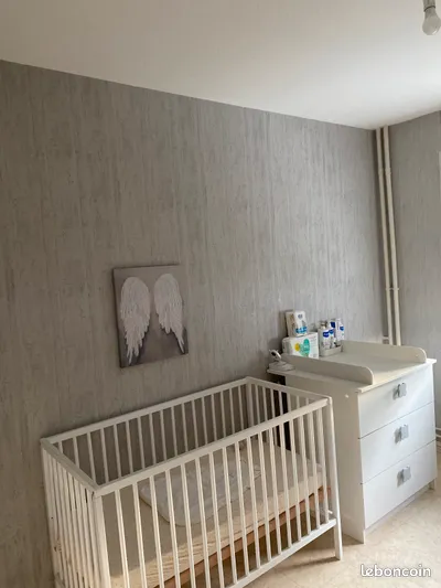 Lit � barreaux et commode � langer 180 Clermont-Ferrand (63)