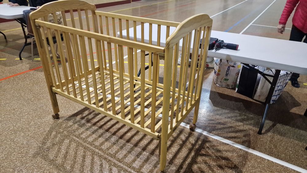 LIT A BARREAUX EN PIN MARQUE PAUMA 20 Vulaines-sur-Seine (77)