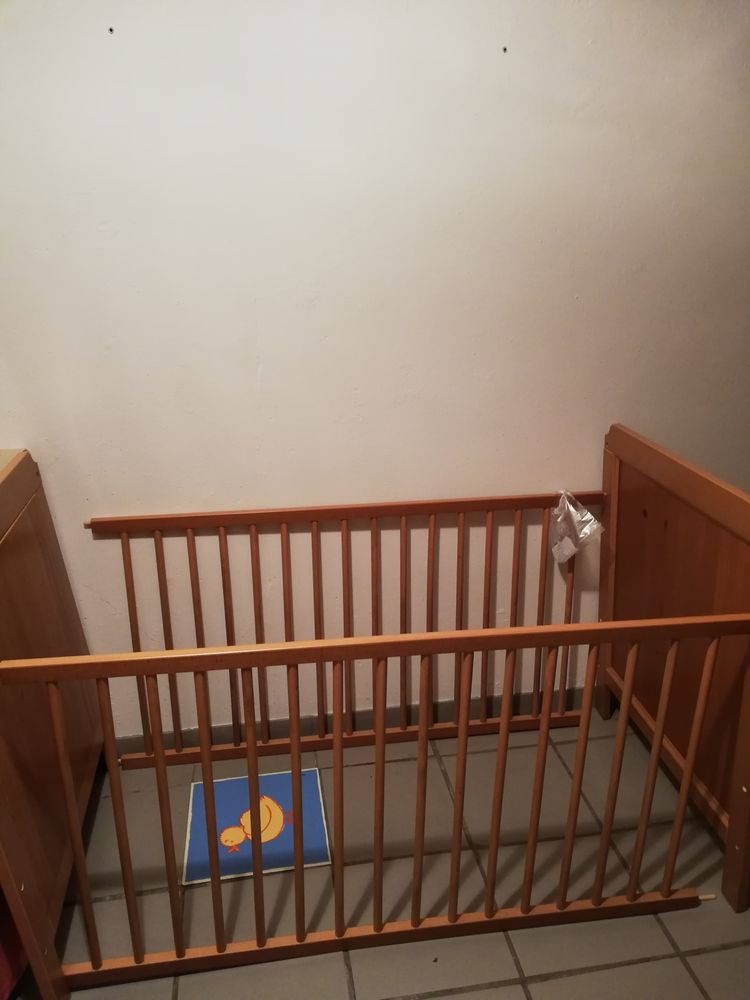 Lit barreaux et matelas 50 Forbach (57)