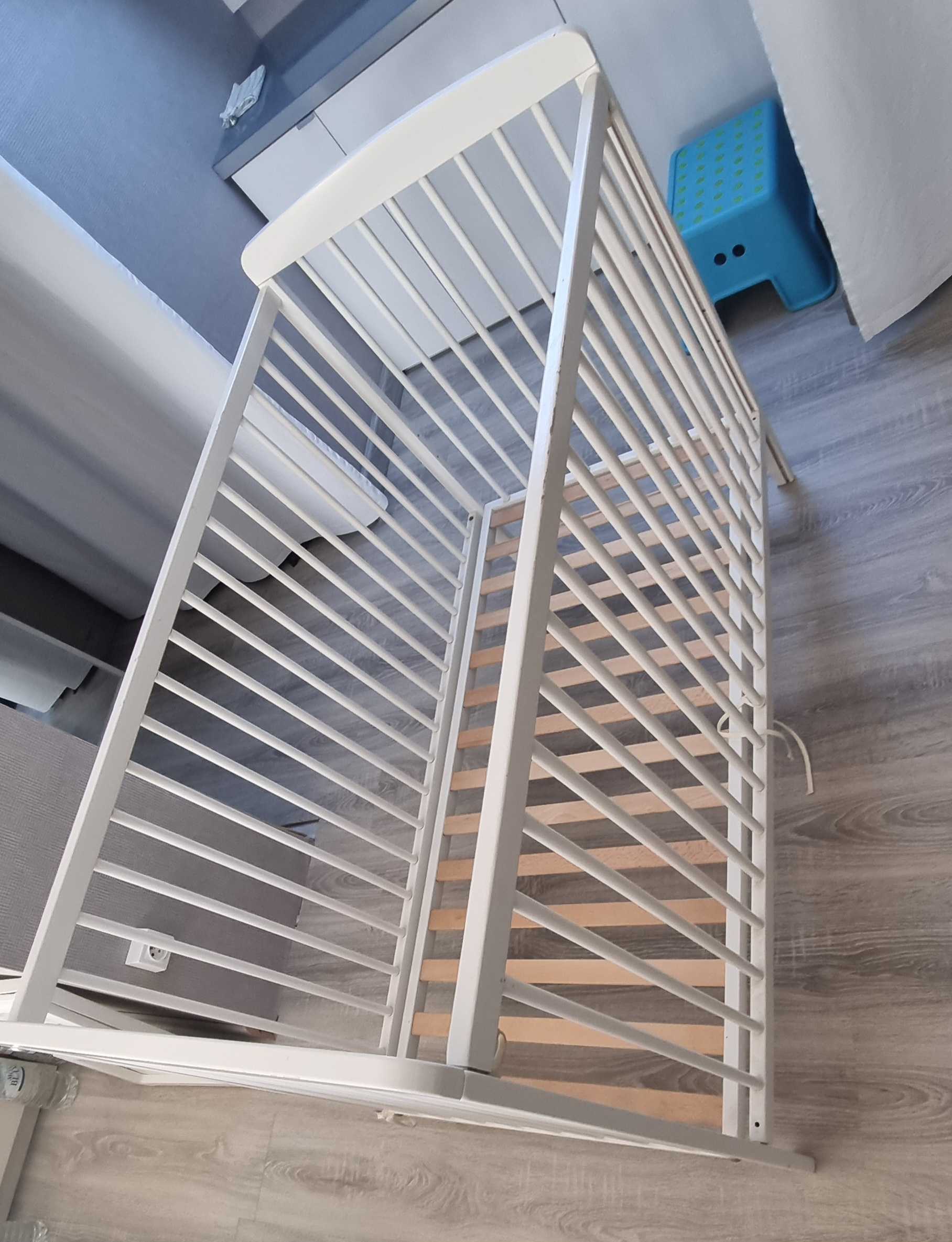 Lit �  barreaux pour enfant 0 �  3 ans
Dim : 60/120 cm 50 Basse-Ham (57)