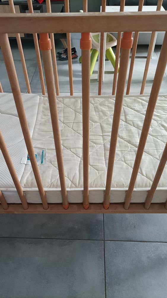 Lit � barreaux 0 Aspremont (06)