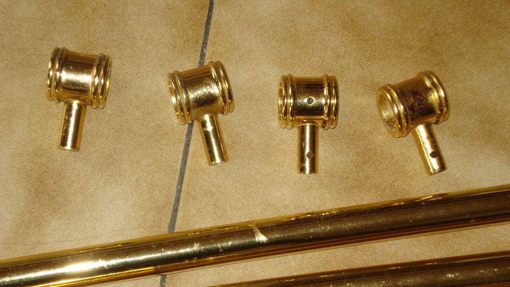 BARRES EN CUIVRE
45 Le Golfe Juan (06)