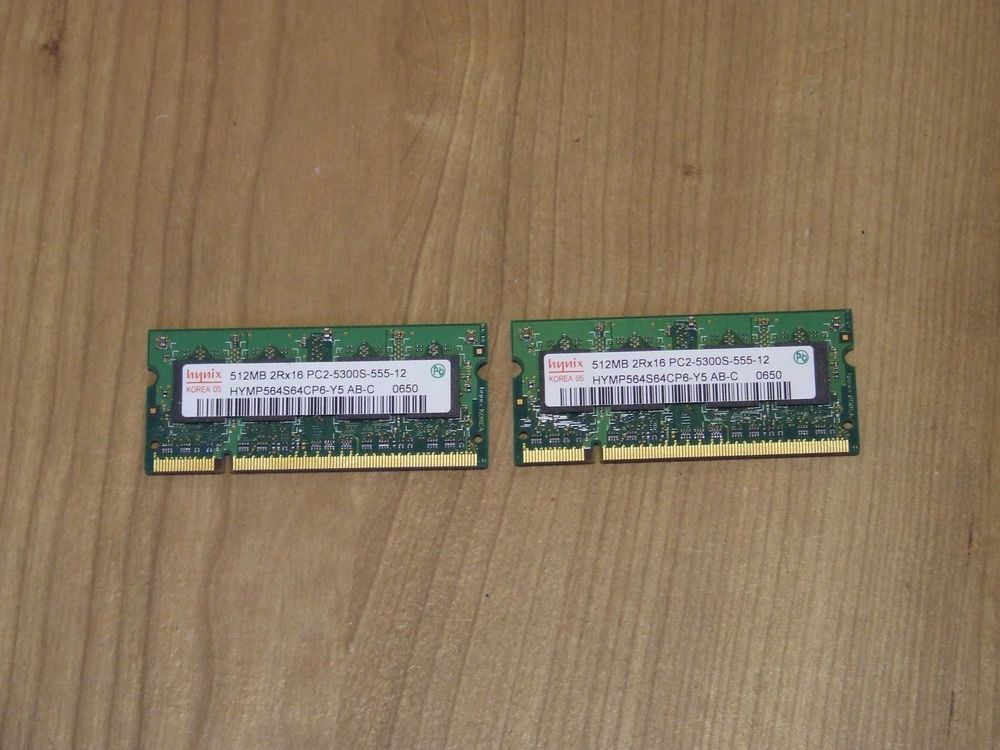 Lot de 2 Barrettes m�moire DDR2, 512 MB pour PC portable TBE 4 Bagnolet (93)