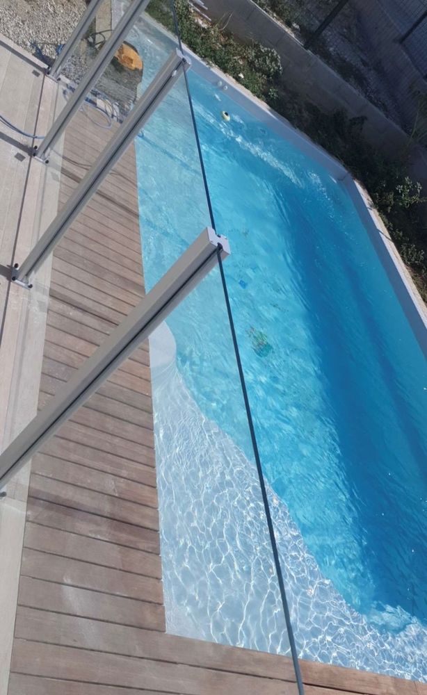 Barri�re piscine en verre orientable top qualit� 299 Toulon (83)