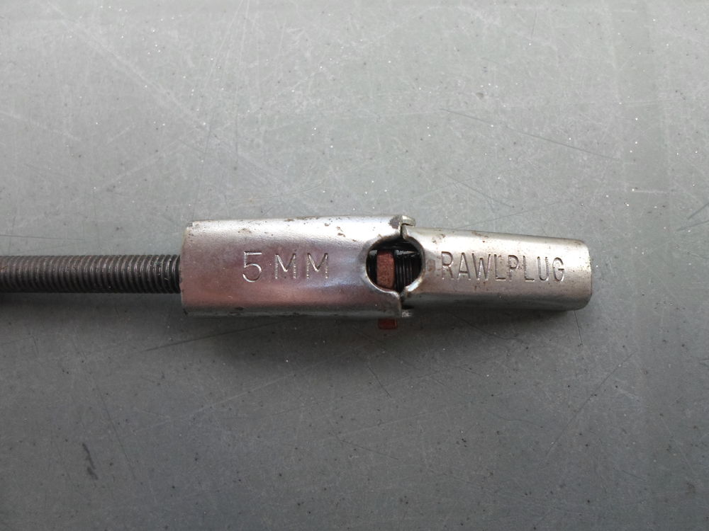 basculeurs de 5 mm RAWLPLOG 7 Goincourt (60)