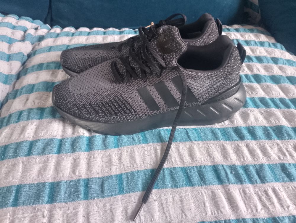 Basket adidas running neuve 40 Arnouville-l�s-Gonesse (95)