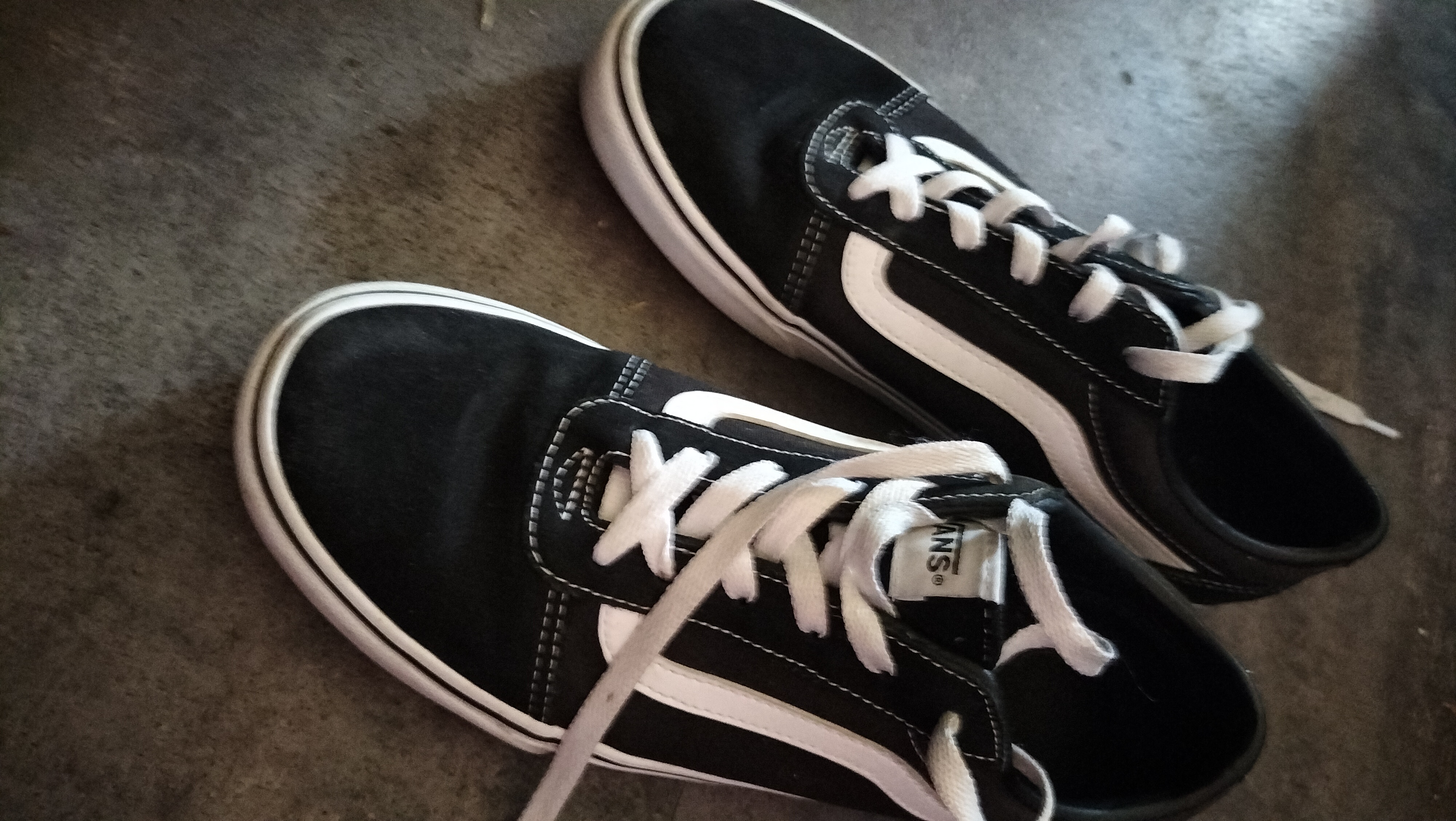 Basket cuir Vans off the wall pointure 40 tr�s bon �tat 27 Cachan (94)
