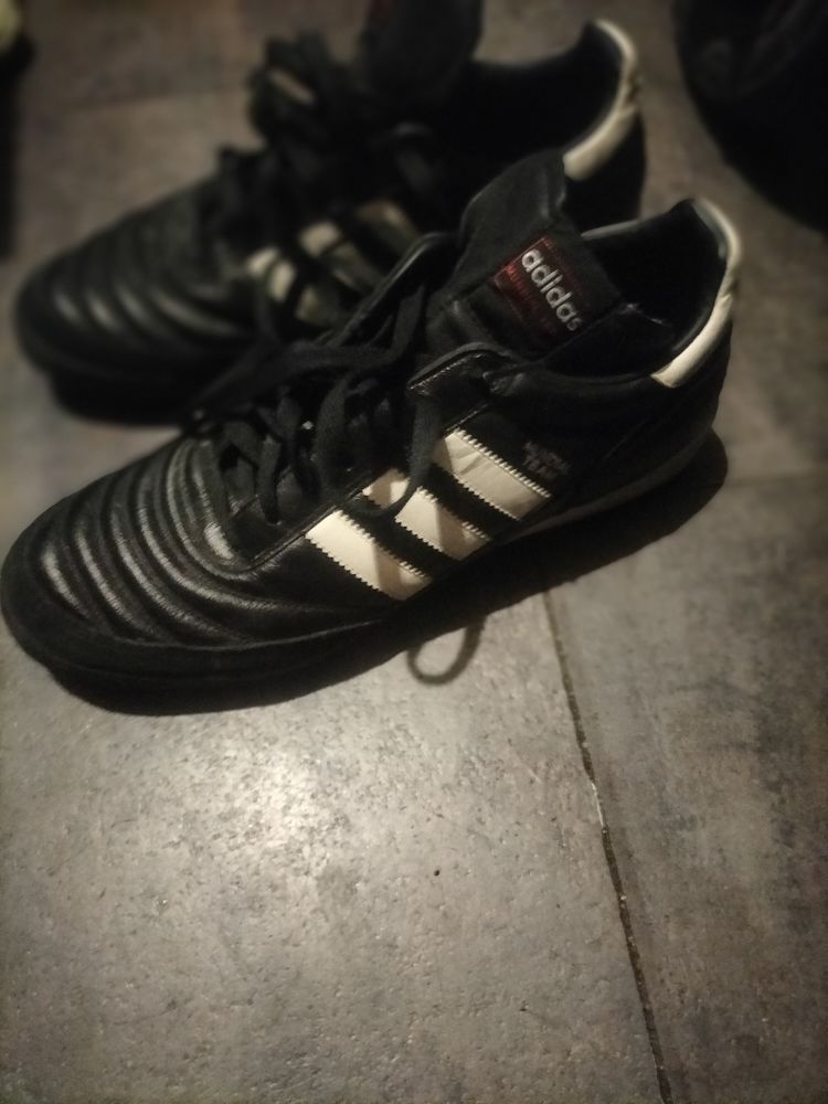 Basket cuir v�ritable adidas mundial team pointure 44 tr�s b 69 Cachan (94)