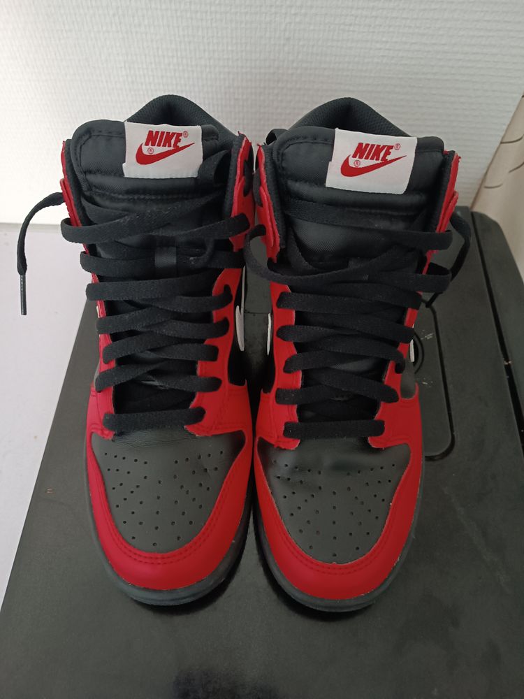 Basket dunk Nike montante, port� a l'essayage, mais petit. 70 Marseille 7 (13)