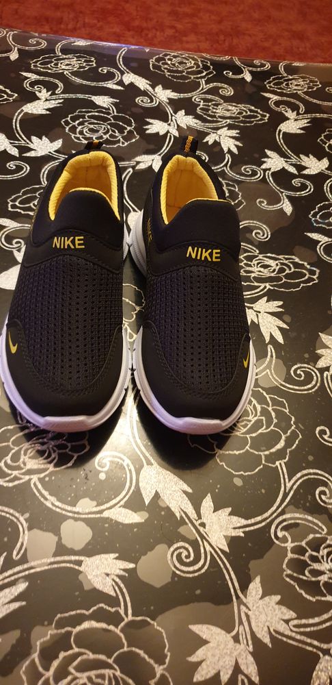 Basket enfant 28.29.30 45 H�rouville-Saint-Clair (14)