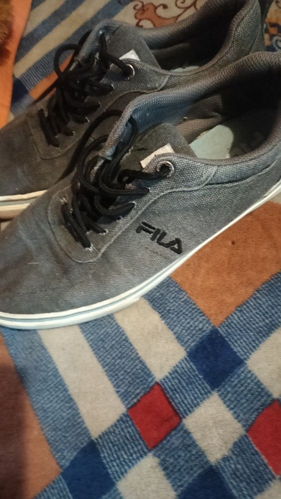 Basket Fila toile pointure 42 tr�s bon �tat 14 Cachan (94)