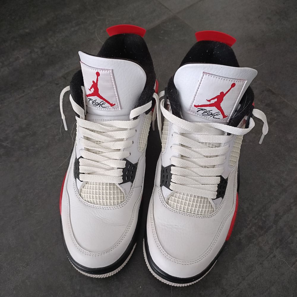 Basket jordan 4 150 Le Rheu (35)