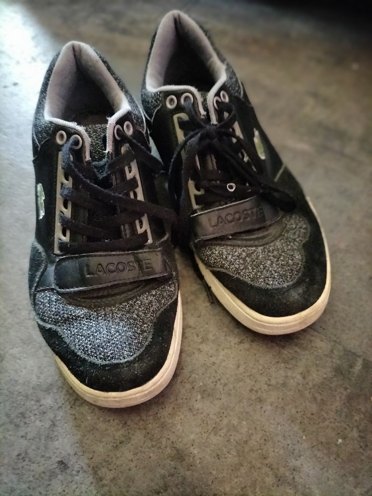 Basket Lacoste pointure 40 tr�s bon �tat 17 Cachan (94)