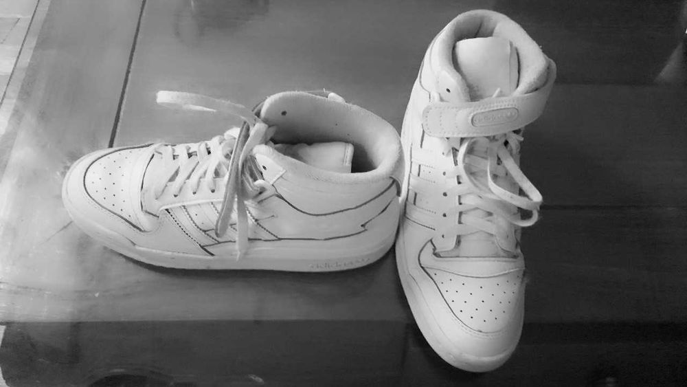 Basket marque Adidas 55 Narbonne (11)