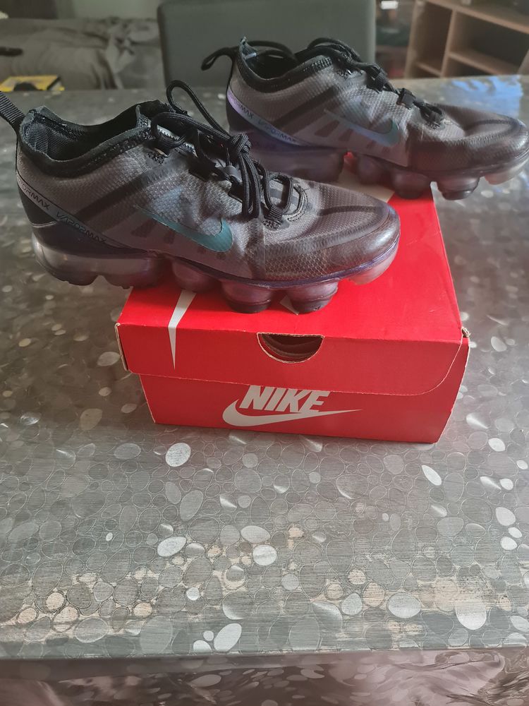 Basket NIKE AIR VAPORMAX 25 Boll�ne (84)