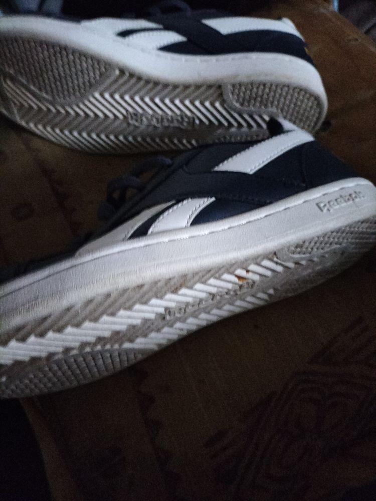 Basket Reebok marine pointure 37 quasi neuf 15 Cachan (94)