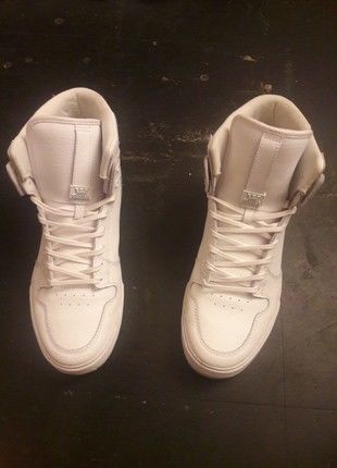 Basket Supra taille 48 30 Pantin (93)