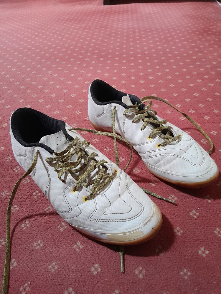 Baskets Adidas blanche taille 42 homme  . 12 Dijon (21)