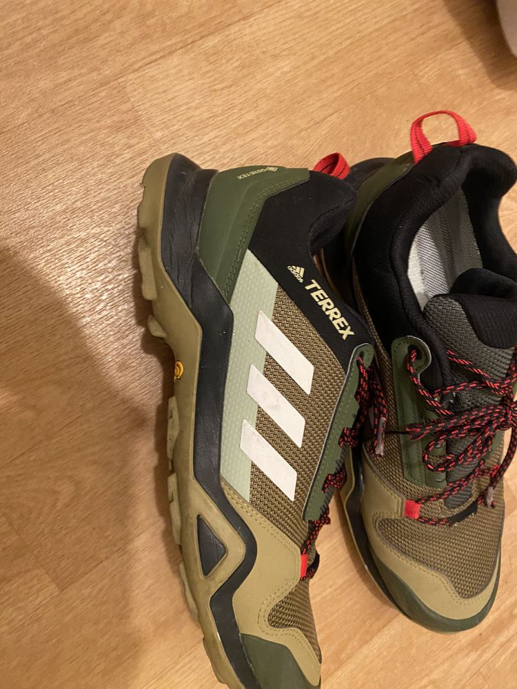 Baskets adidas 50 Toulouse (31)