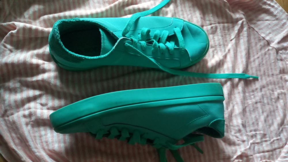 Baskets Adidas 20 Paris 15 (75)