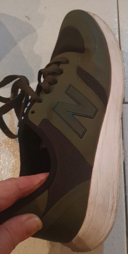 Baskets New balance kaki 20 Rosny-sous-Bois (93)