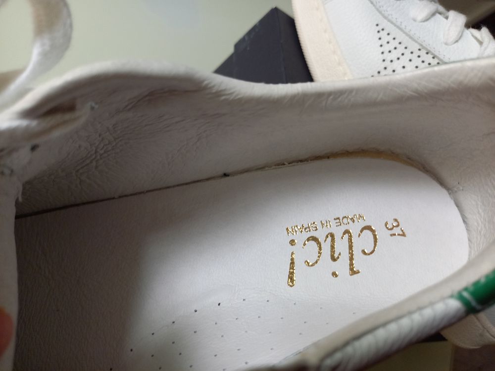 baskets blanches T37 30 Saint-Andr�-lez-Lille (59)