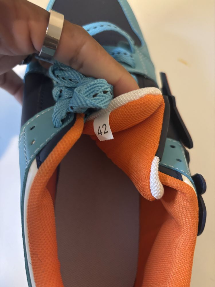 baskets bleues 20 Clermont-Ferrand (63)