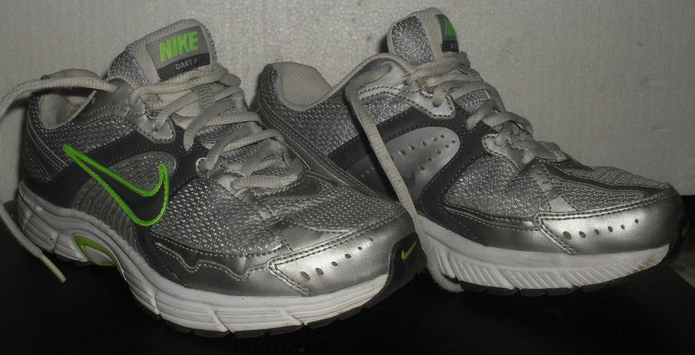 Baskets de course femme Nike Running Dart 7 T40 50 Montreuil (93)