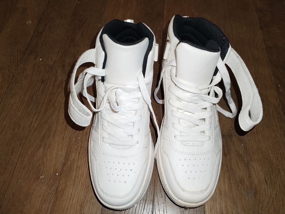 Baskets CREEKS montante (Taille 41) juste port�e pour essaya 15 Brillon-en-Barrois (55)