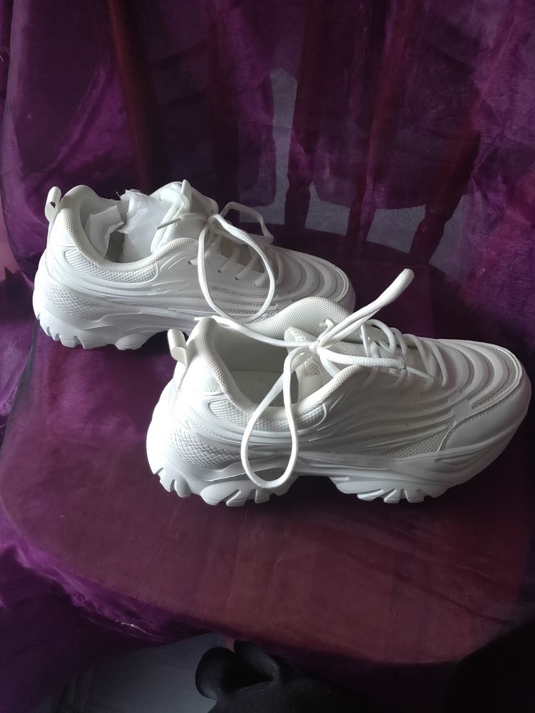 Baskets d�contract�es pour hommes et Femme 30 Tarbes (65)