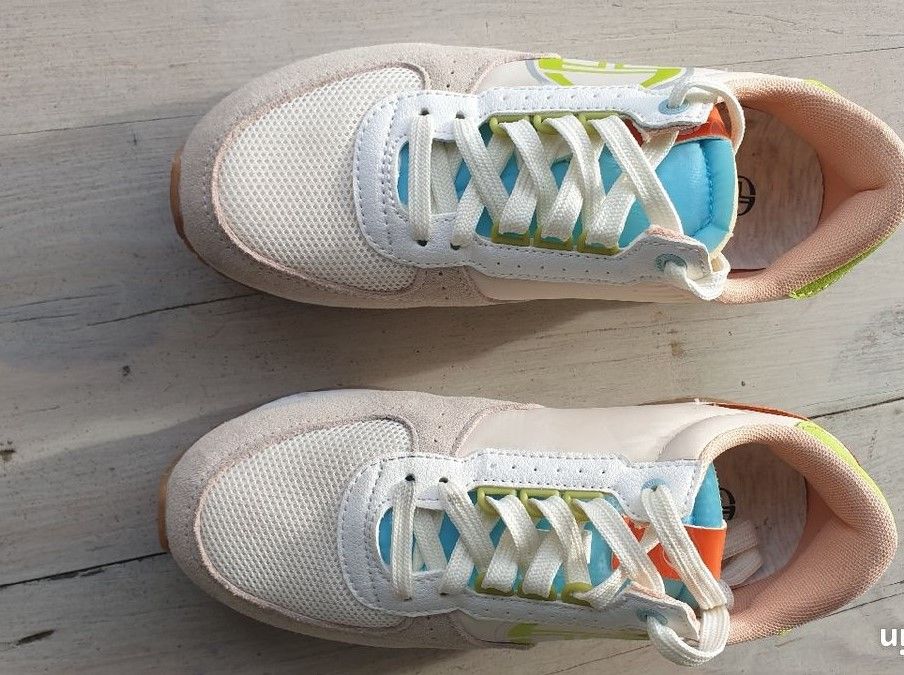 Baskets femme Sergio Tacchini 80 Garches (92)